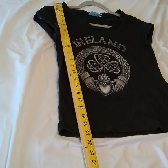 Transitional craft wear women's small Ireland t-shirt. - Picture 7 of 8